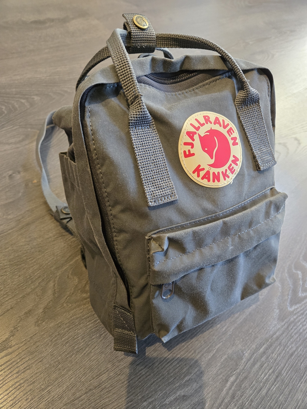 Fjallraven Kånken Mini Backpack - Black with Red Logo